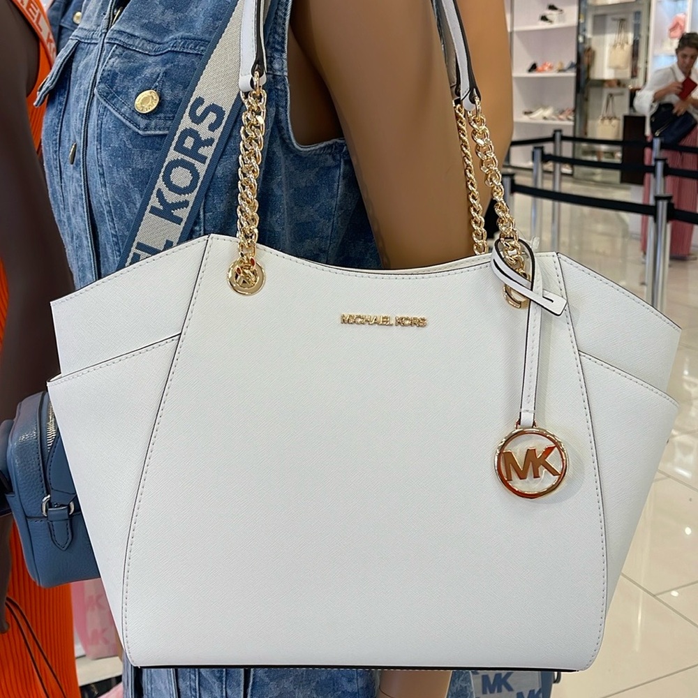 Michael Kors Jet Set Lg Saffiano Leather Chain Shoulder Tote MK
Optic White 
NWT - Picture 6 of 16